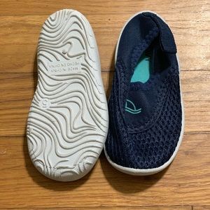Old navy water shoes